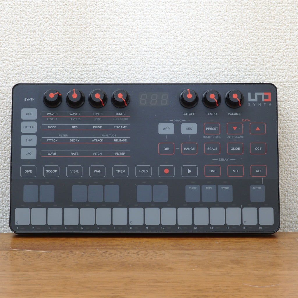 セール！IK Multimedia UNO Synth アナログモノシンセ箱無し IK Multimedia | UNO Synth Pro Desktop | 新品アナログシンセサイザー