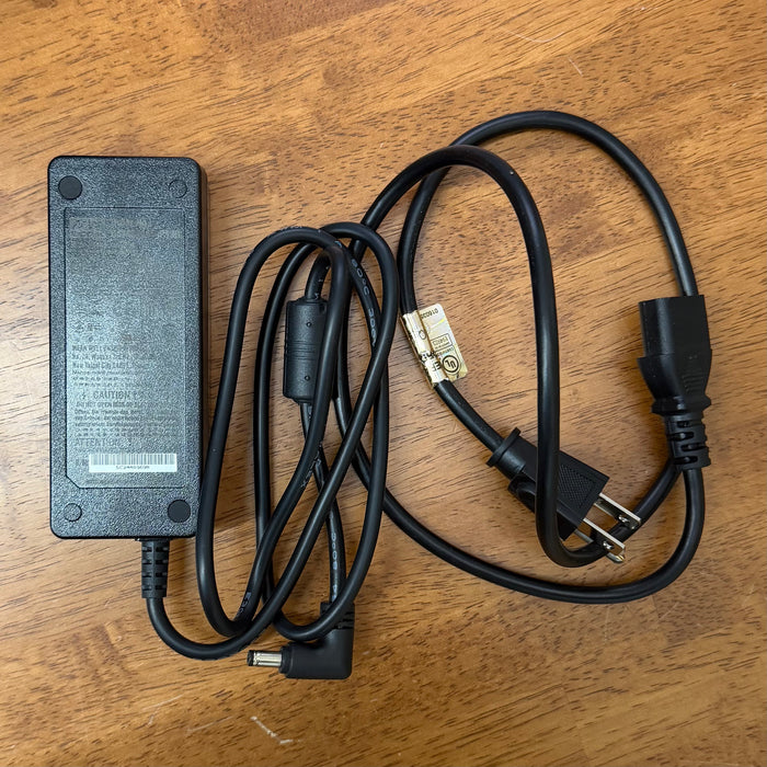 Intellijel Designs 4U Palette Case 104HP (Black) & Lid for 4U