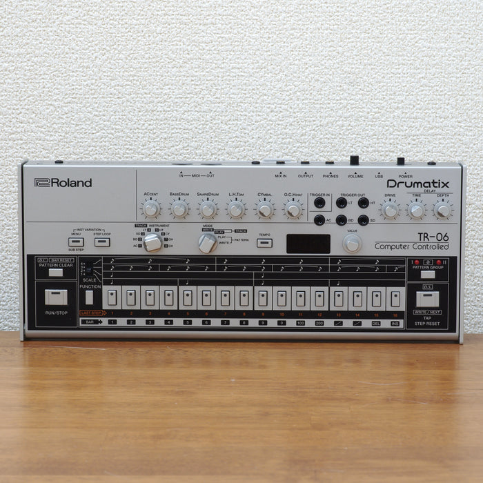 Roland TR-06 [USED:W0]