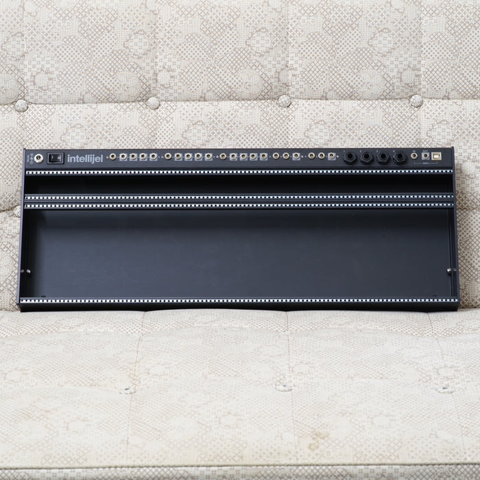 Intellijel Designs 4U Palette Case 104HP (Black) & Lid for 4U Palette Cases 104HP [USED:W0]