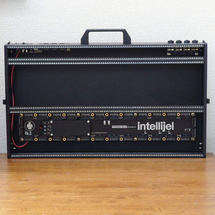 Intellijel Designs 7U Performance Case Stealth Edition (104HP) & 7Ux104HP Gig Bag v2 [USED:W0]