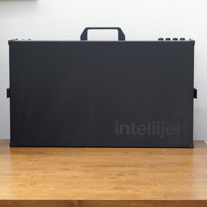 Intellijel Designs 7U Performance Case Stealth Edition (104HP) & 7Ux104HP Gig Bag v2 [USED:W0]