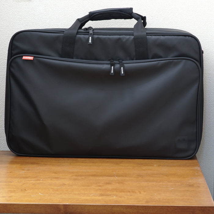 Intellijel Designs 7U Performance Case Stealth Edition (104HP) & 7Ux104HP Gig Bag v2 [USED:W0]